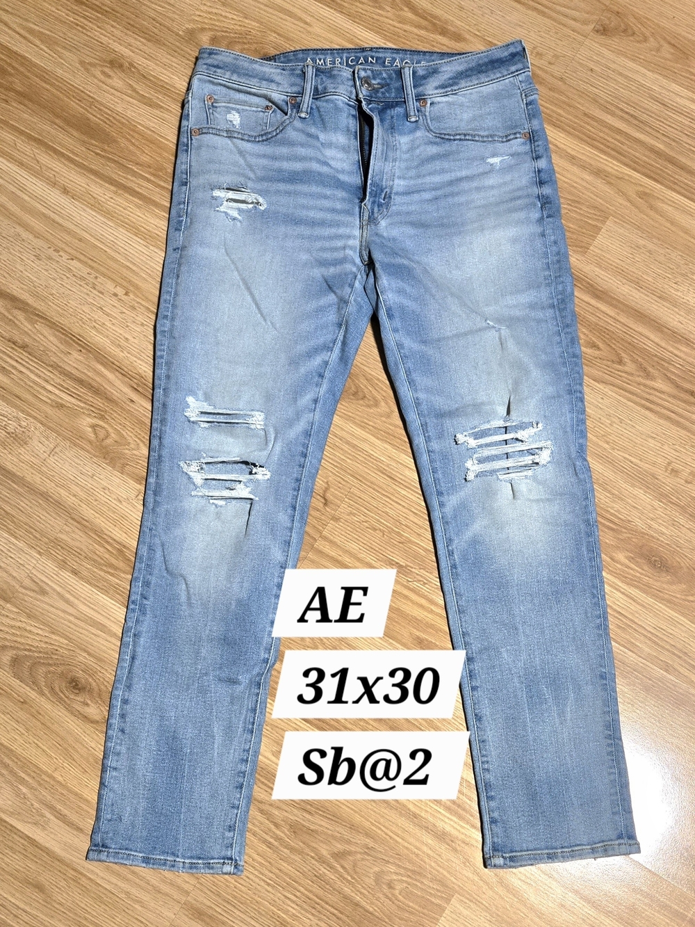 American Eagle Outfitters Light Blue Distressed Jeans